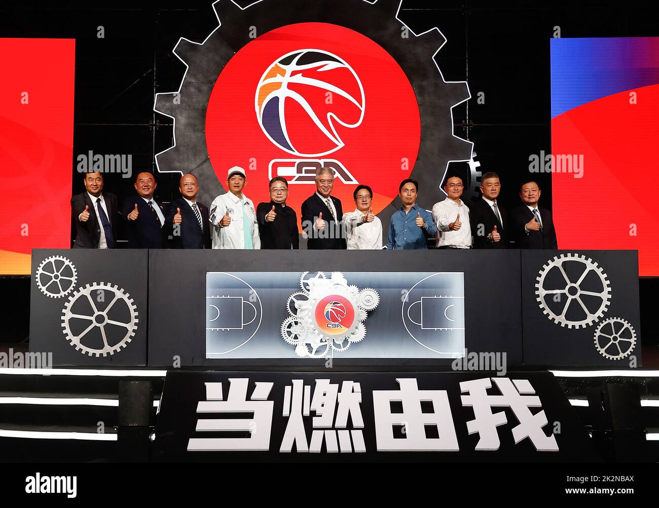 在这个充满